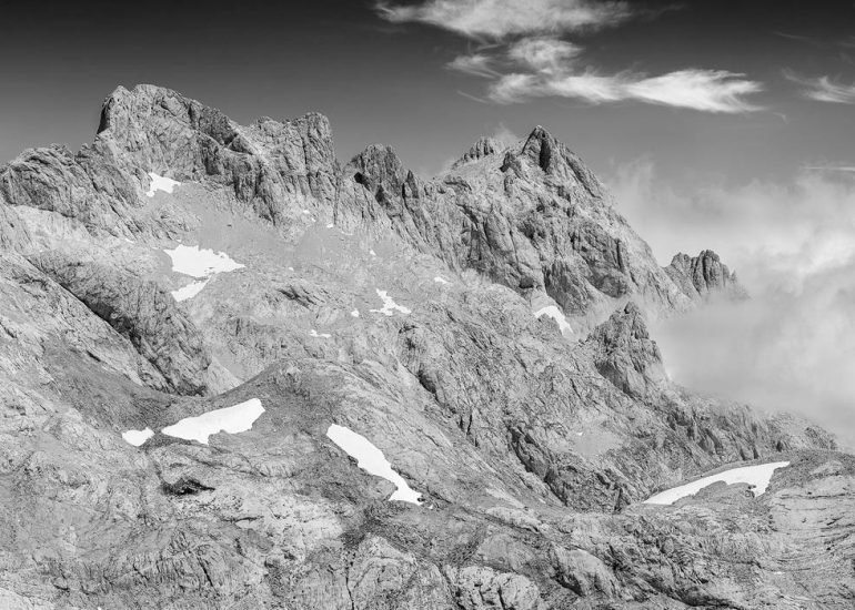 La Párdida y el Neverón de Urriellu desde los Horcados Rojos